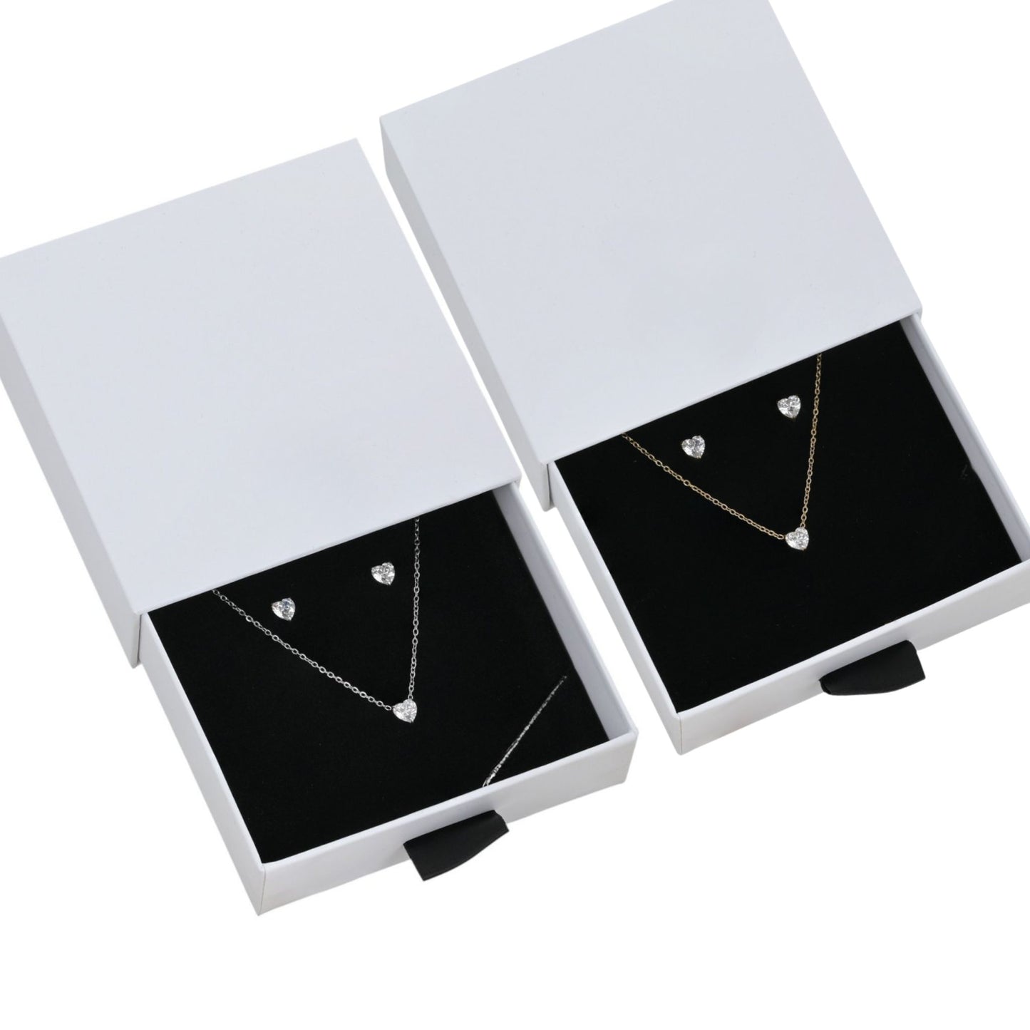 CONJUNTO | Brincos ARMONIA e Colar LITTLE HEART com coração em zircônia em aço inox