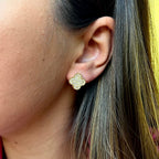 BEATRIZ III | Brincos Curtos Com Trevo Reversíveis em Aço Inoxidável