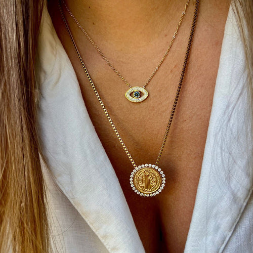 BENEDICTA | Colar com Medalha de São Bento e Zircônias em Aço Inox