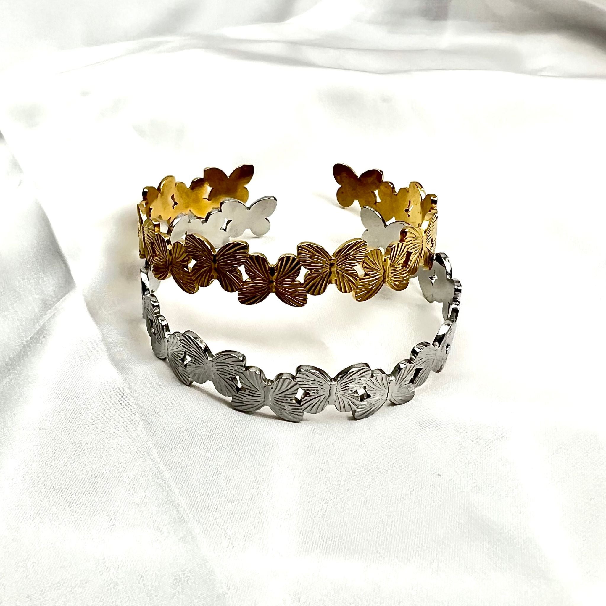 BUTTERFLY | Pulseira Tipo Escrava com Borboletas em Aço Inoxidável