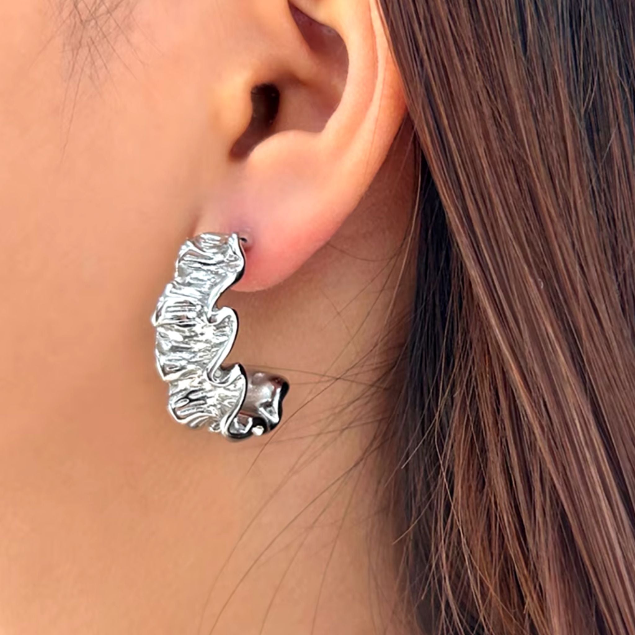 FLAVE | Brincos Médios em Aço Inoxidável