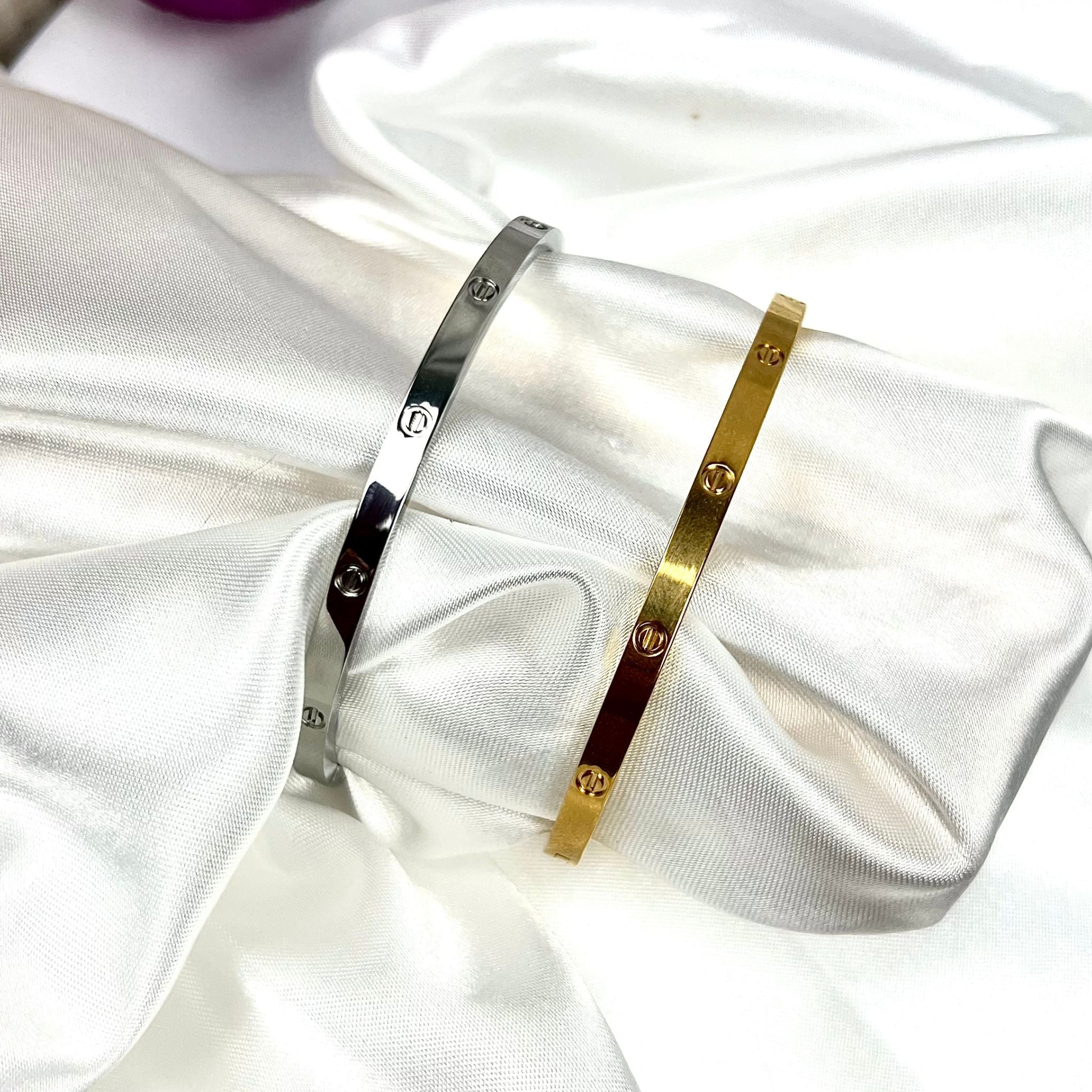 CINDY | Pulseira Tipo Escrava em Aço Inoxidável