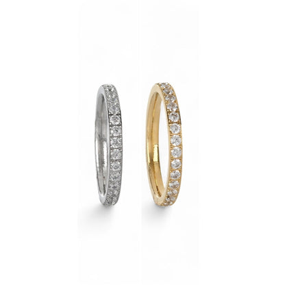 DORA II | Anel Estilo Aliança com Zircônias Brancas em Aço Inox