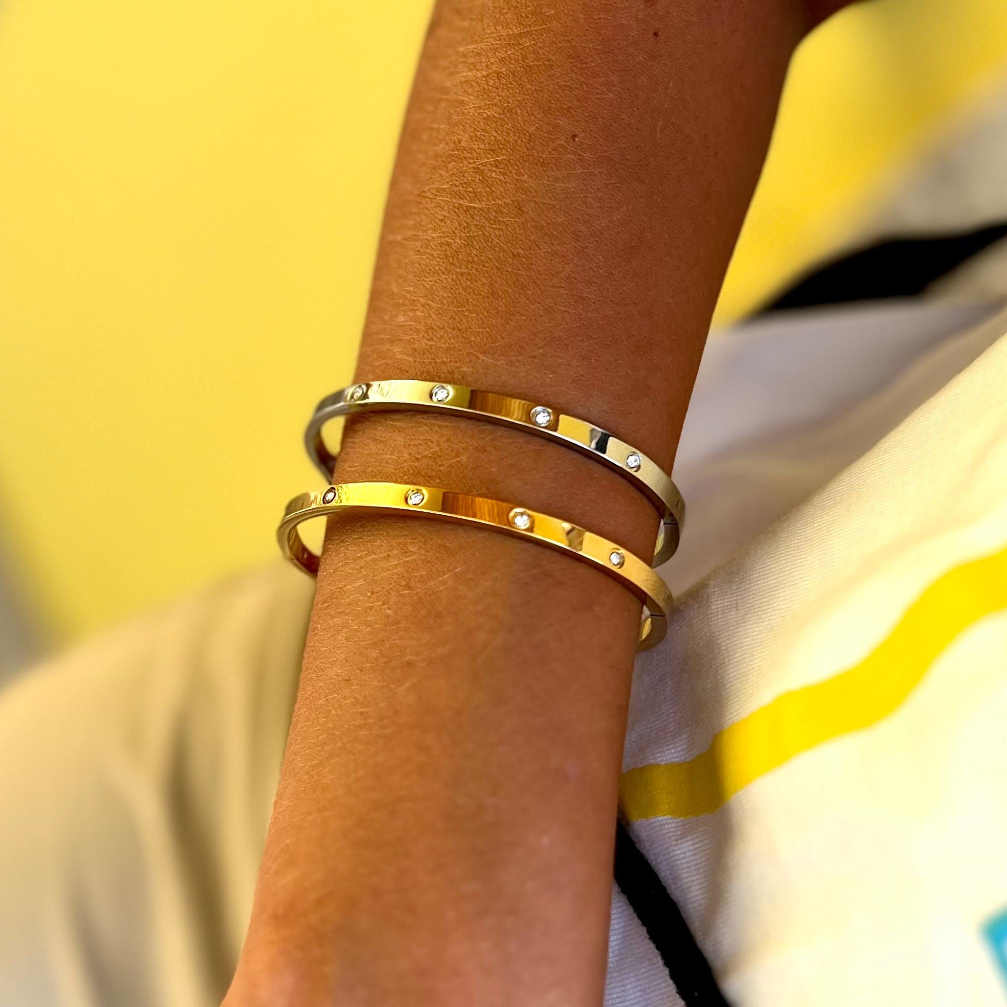 DARLENE | Pulseira Tipo Escrava Rígida em Aço Inoxidável com Zircônias