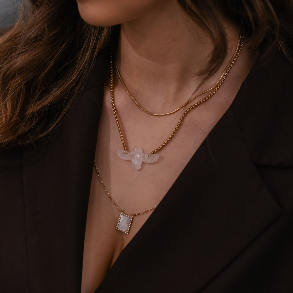 JASMIM II | Escapulário com Medalhas em Madrepérola e Zircônias em Aço Inoxidável