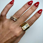 DORA II | Anel Estilo Aliança com Zircônias Brancas em Aço Inox