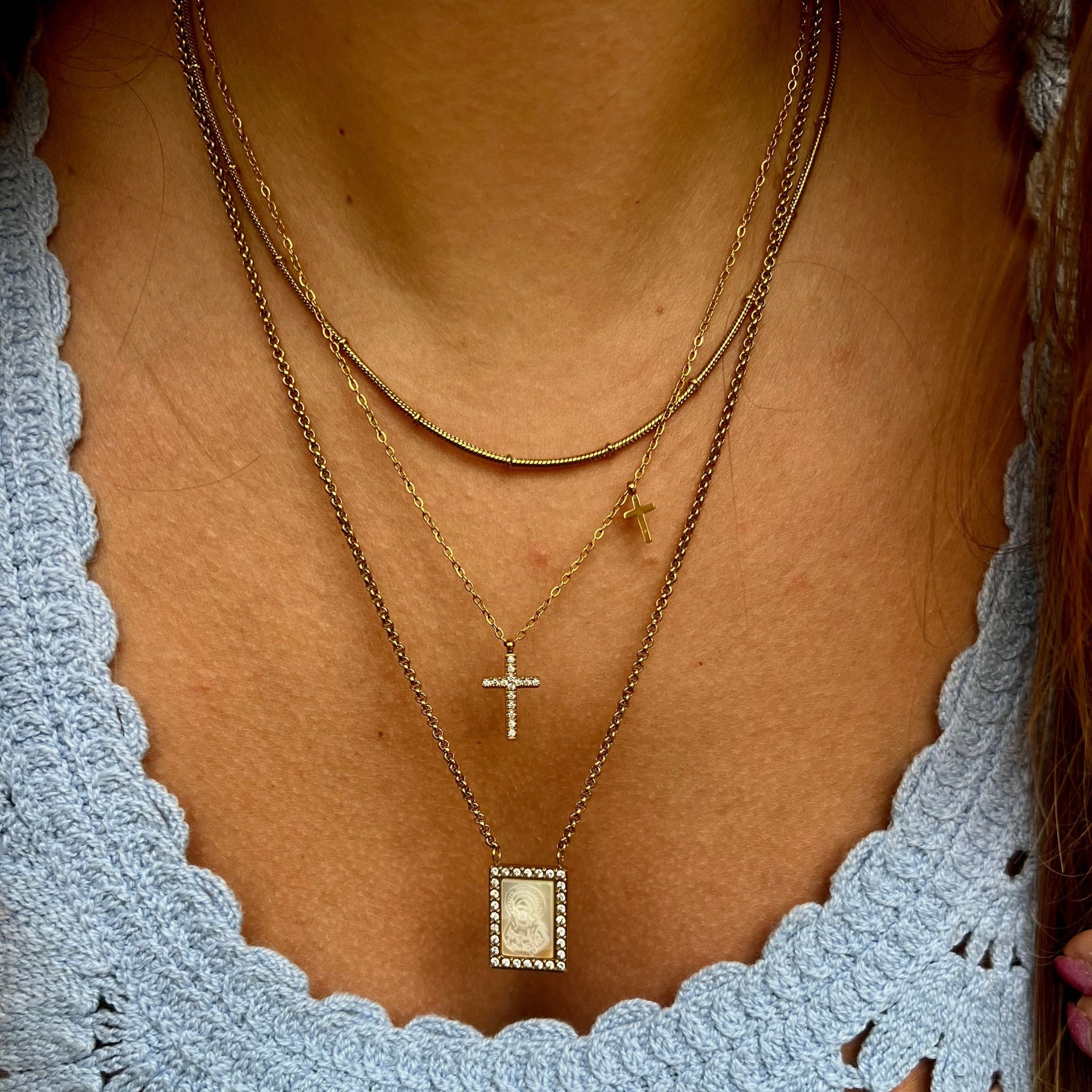CHRIS II | Colar com Medalha de Jesus Cristo em Madrepérola e Zircónias em Aço Inox
