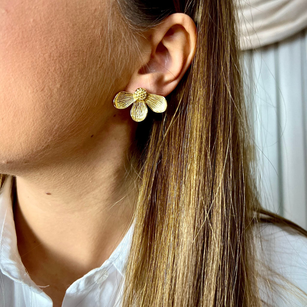 FIORE | Brincos com Flor em Aço Inoxidável