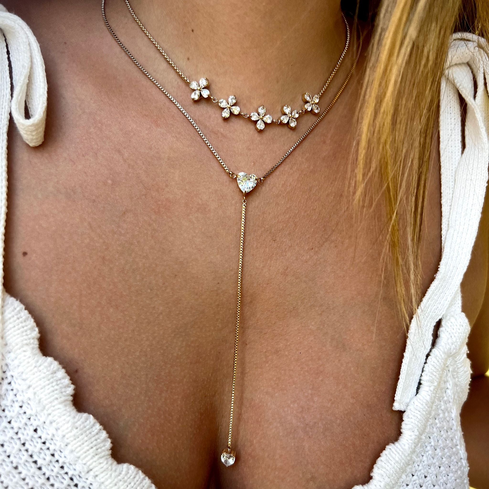 FLAWLESS | Colar Tipo Chocker com Flores em Zircônias e Aço Inoxidável