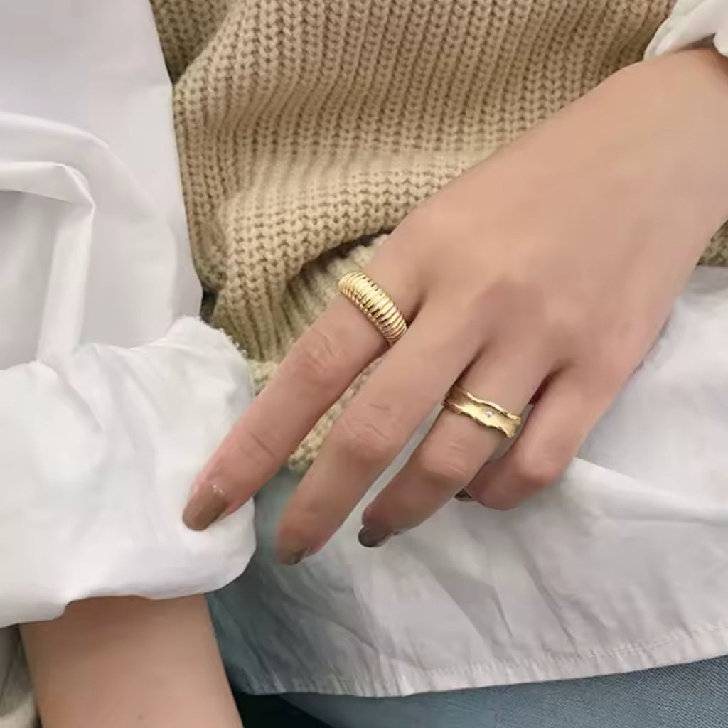 FLUFY | Anel Ajustável Trabalhado em Aço Inox