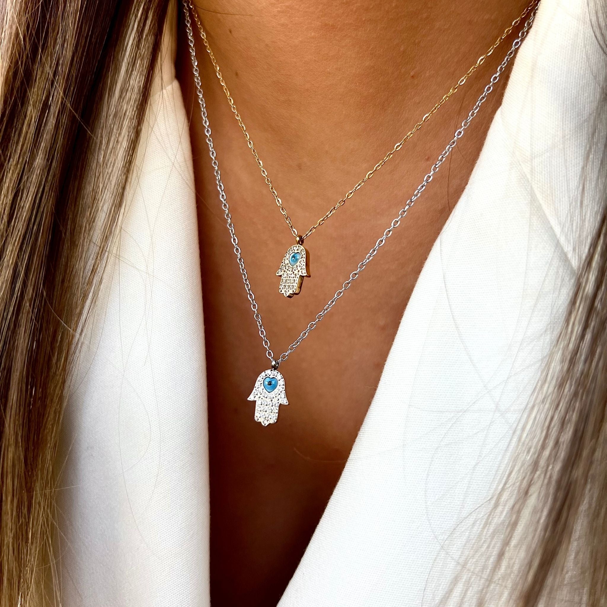 HAMSA | Colar com Mão de Fátima em Zircônias e Olho Turco em Aço Inoxidável