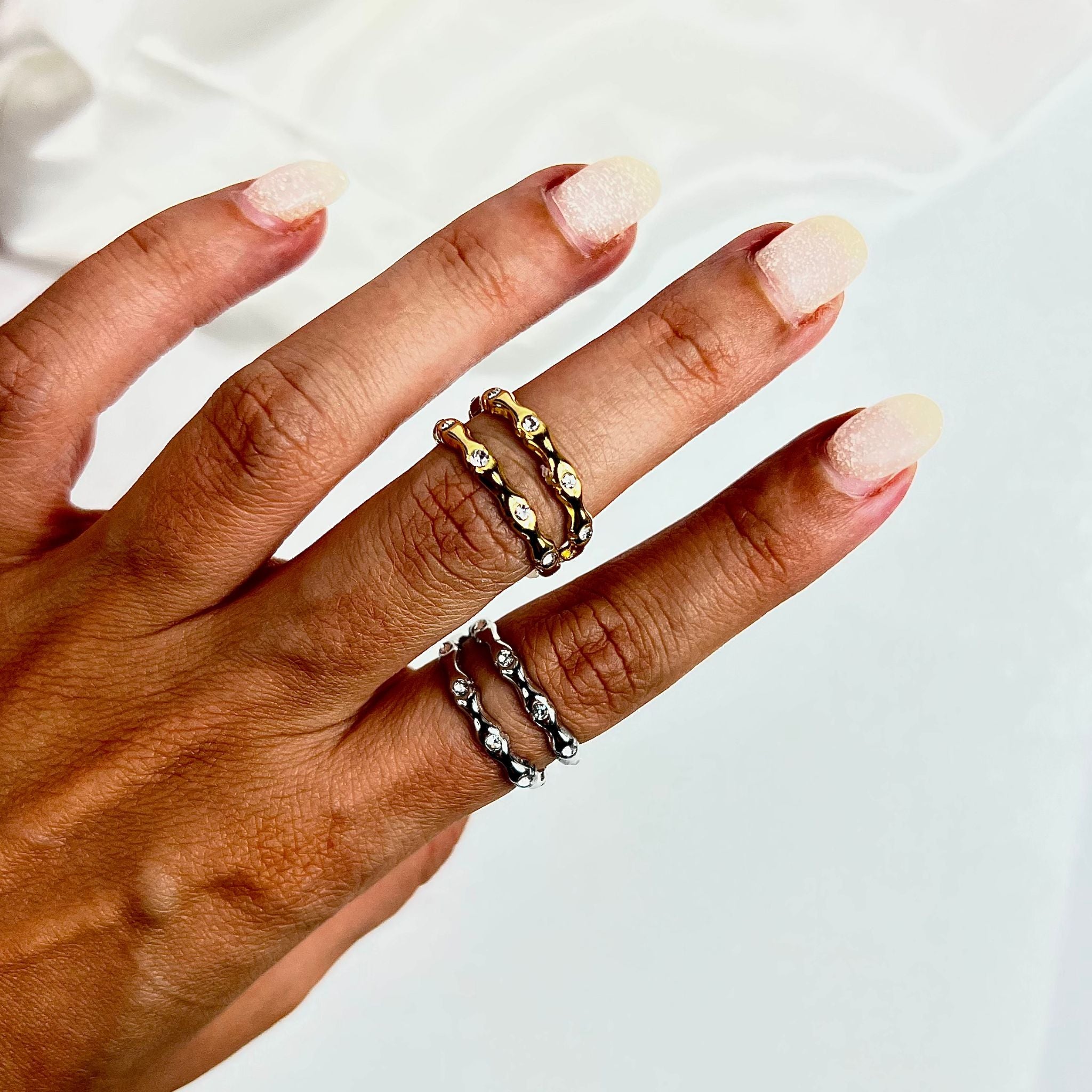 LILA | Anel Efeito Duplo Ajustável em Aço Inoxidável