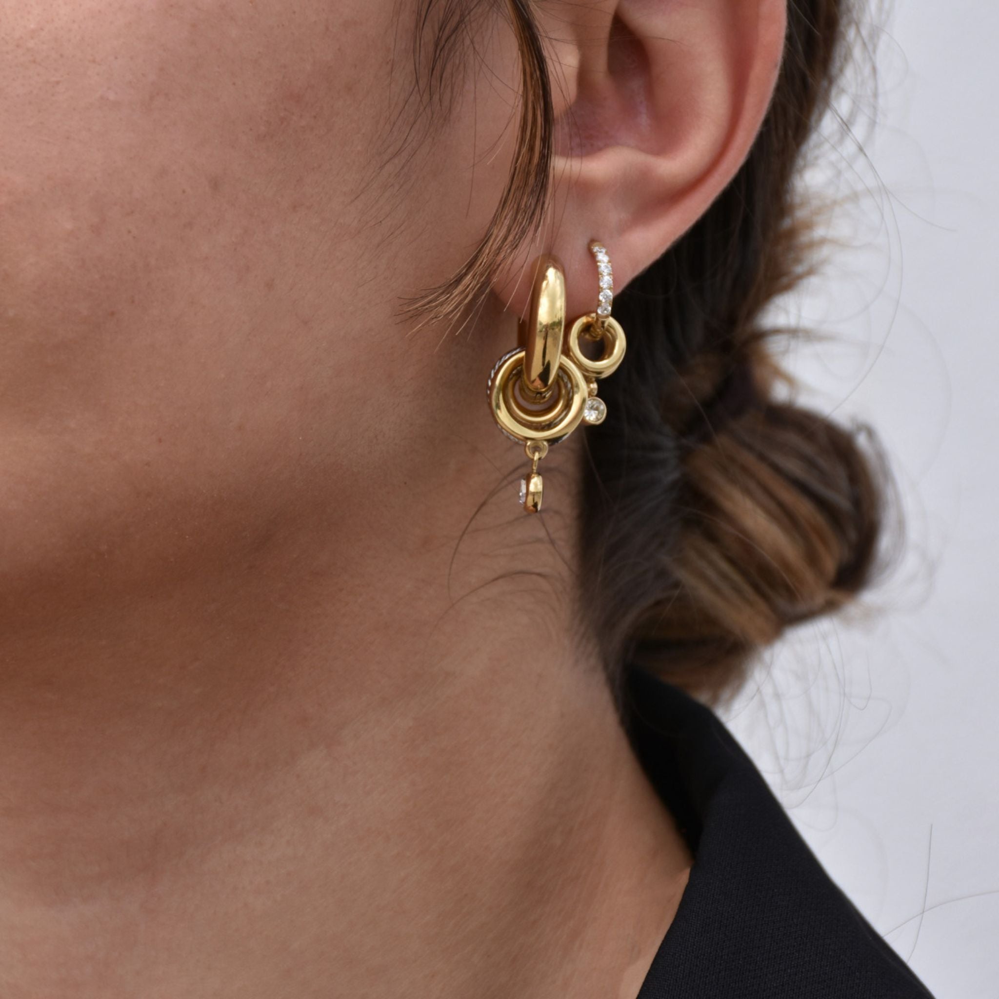 LILI I | Argolas Multicolor com Zircônia Branca em Aço Inoxidável