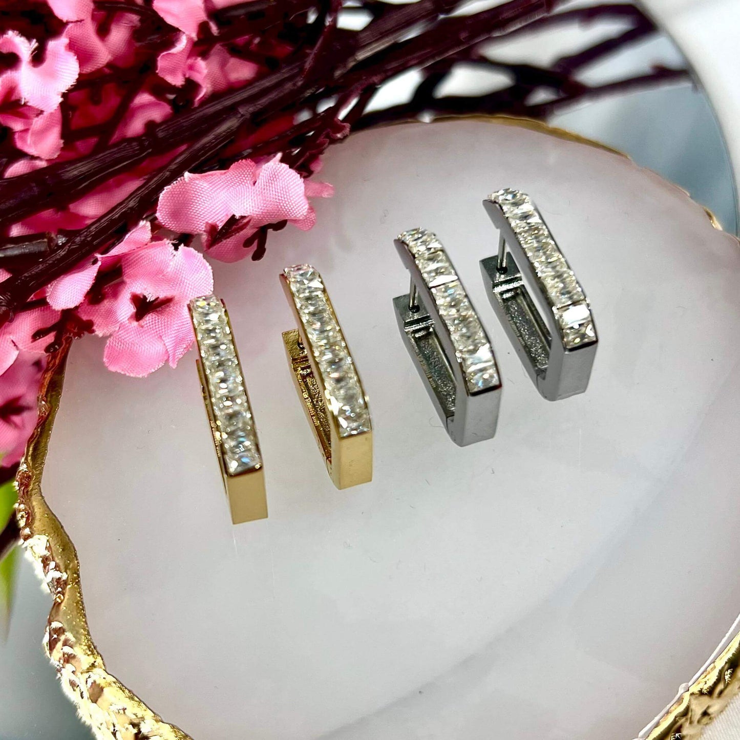 LILIA | Shiny stainless steel rectangular rings