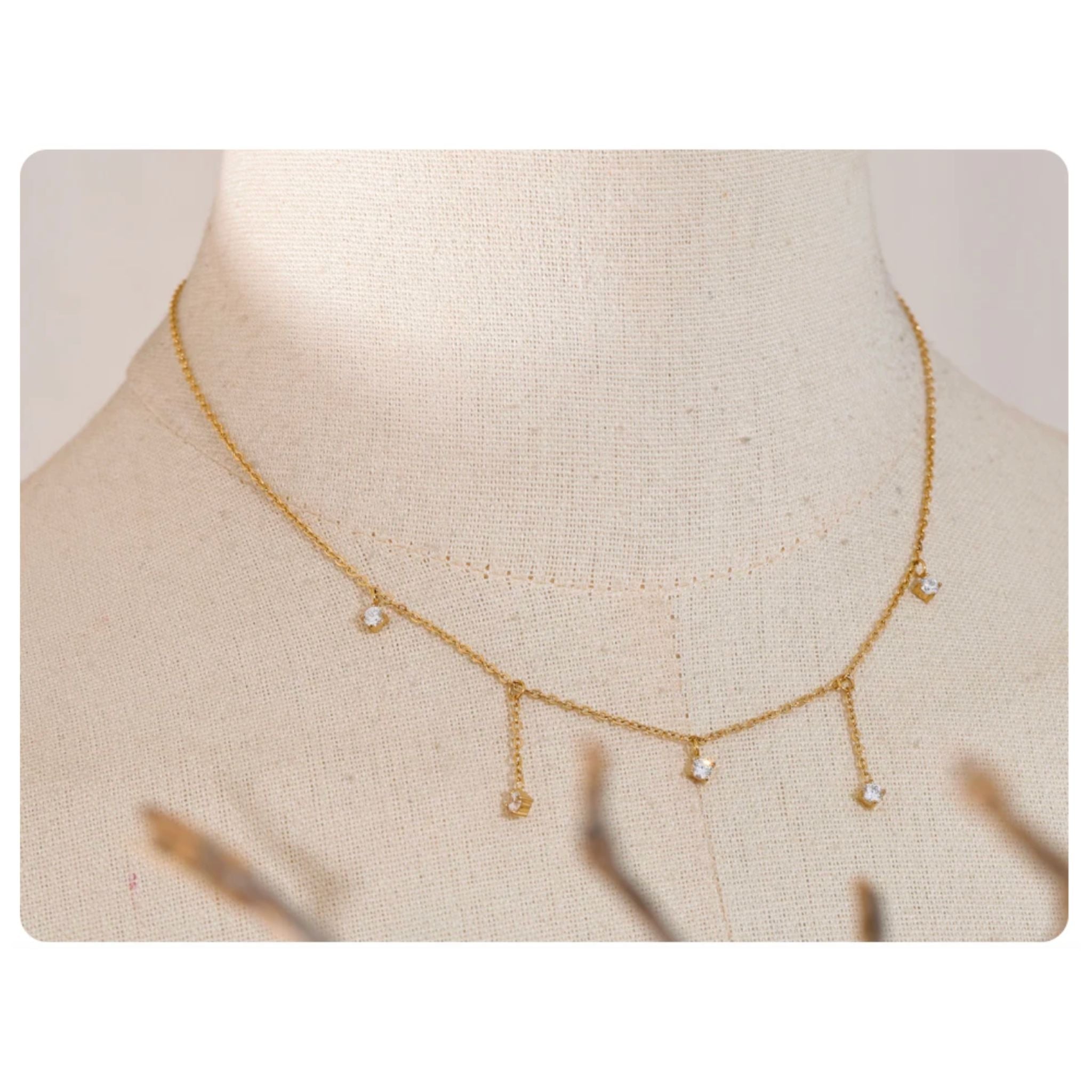 MALI | Colar Estilo Chocker com Pendentes em Zircónias em Aço Inox