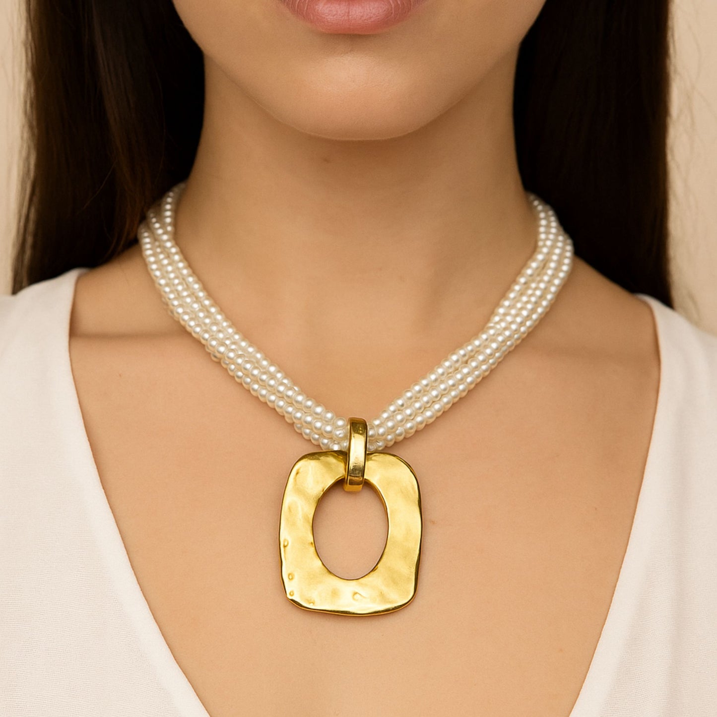 MAXI PEARL I | Colar Maxi com Múltiplas Pérolas e Pendente Retangular