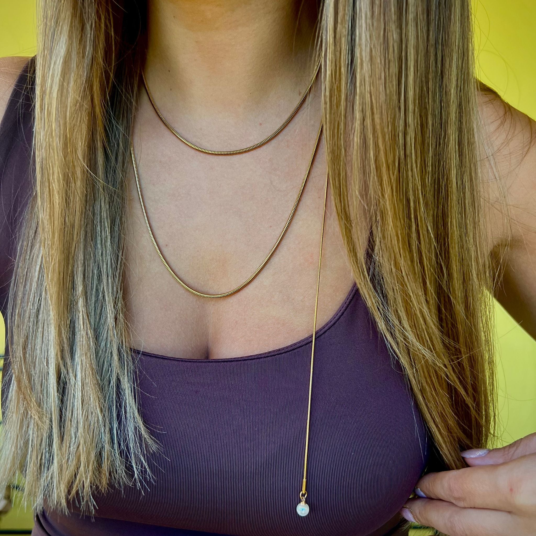 MEL | Colar Longo Multifuncional com Pérola em Aço Inoxidável Dourado