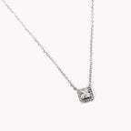 MARIANA II | Colar Ponto de Luz Quadrado com Pequenas Zircônias em Aço Inox