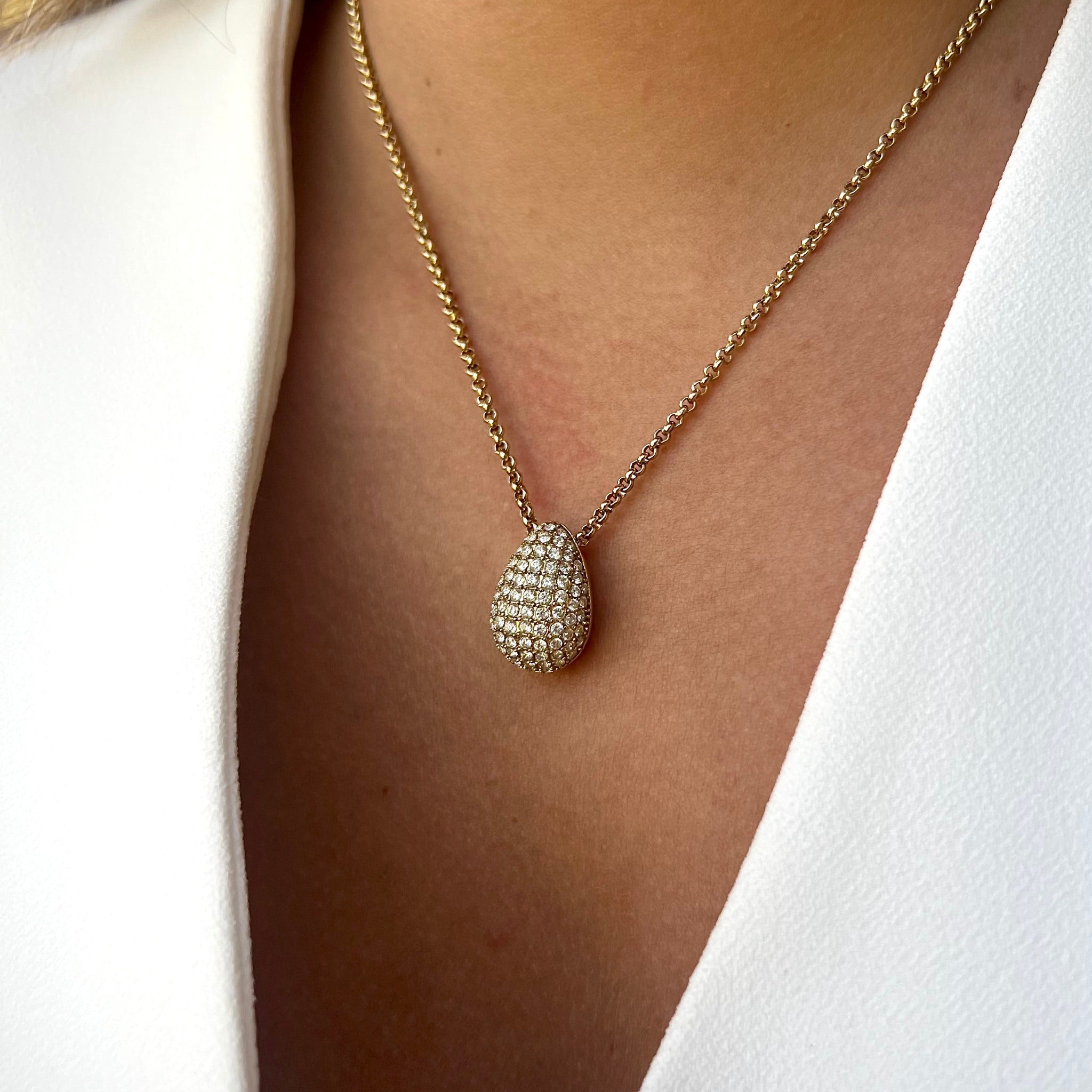 TEAR | Colar Estilo Gota com Zircônias em Aço Inoxidável