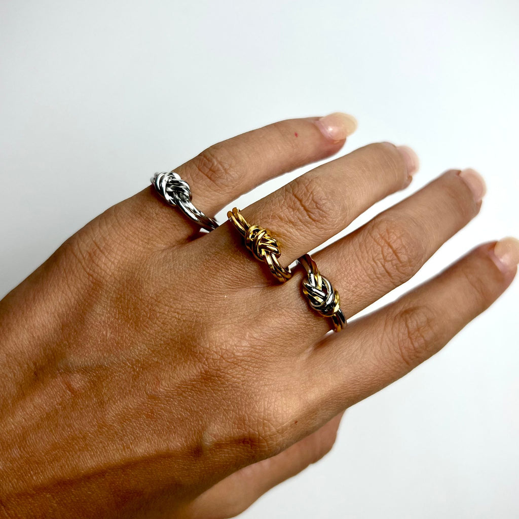 TIE III | Anel Efeito Duplo com Nó em Aço Inoxidável Ajustável