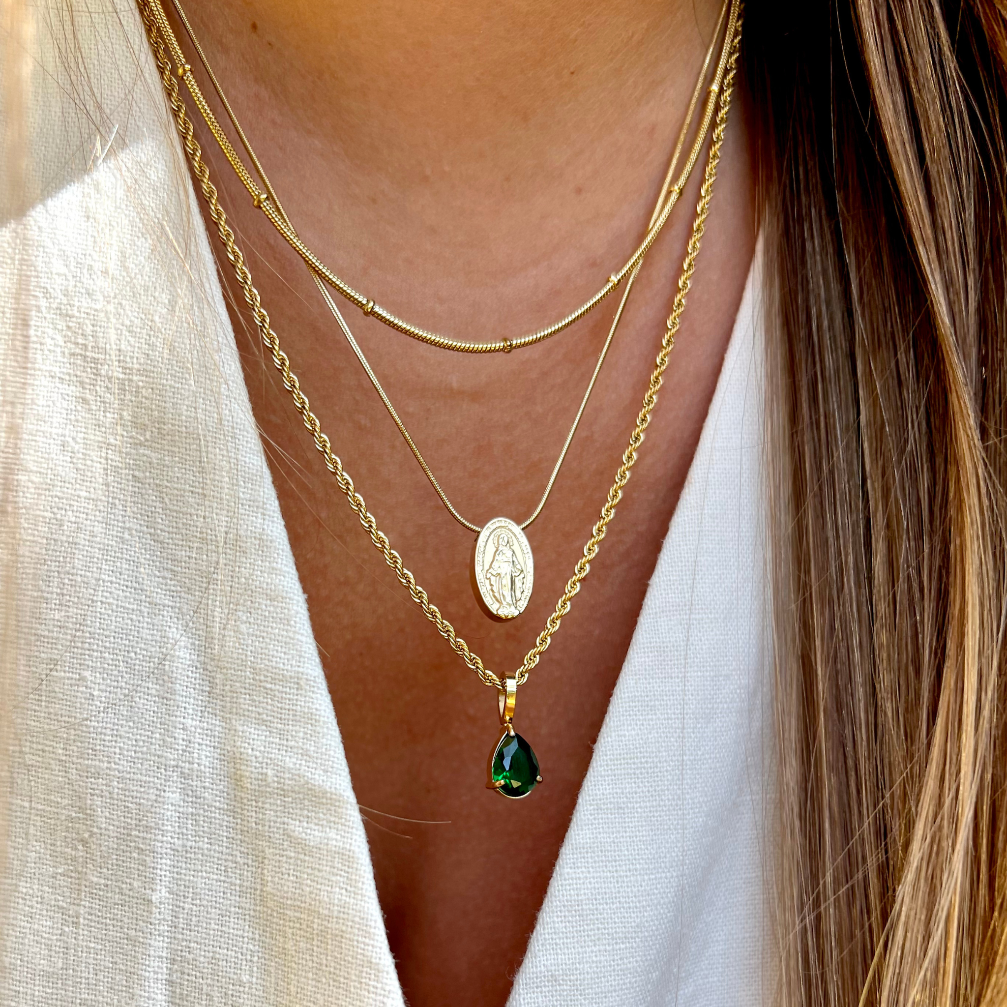 YASMIN | Colar em aço inoxidável com zircônia em forma de lágrima