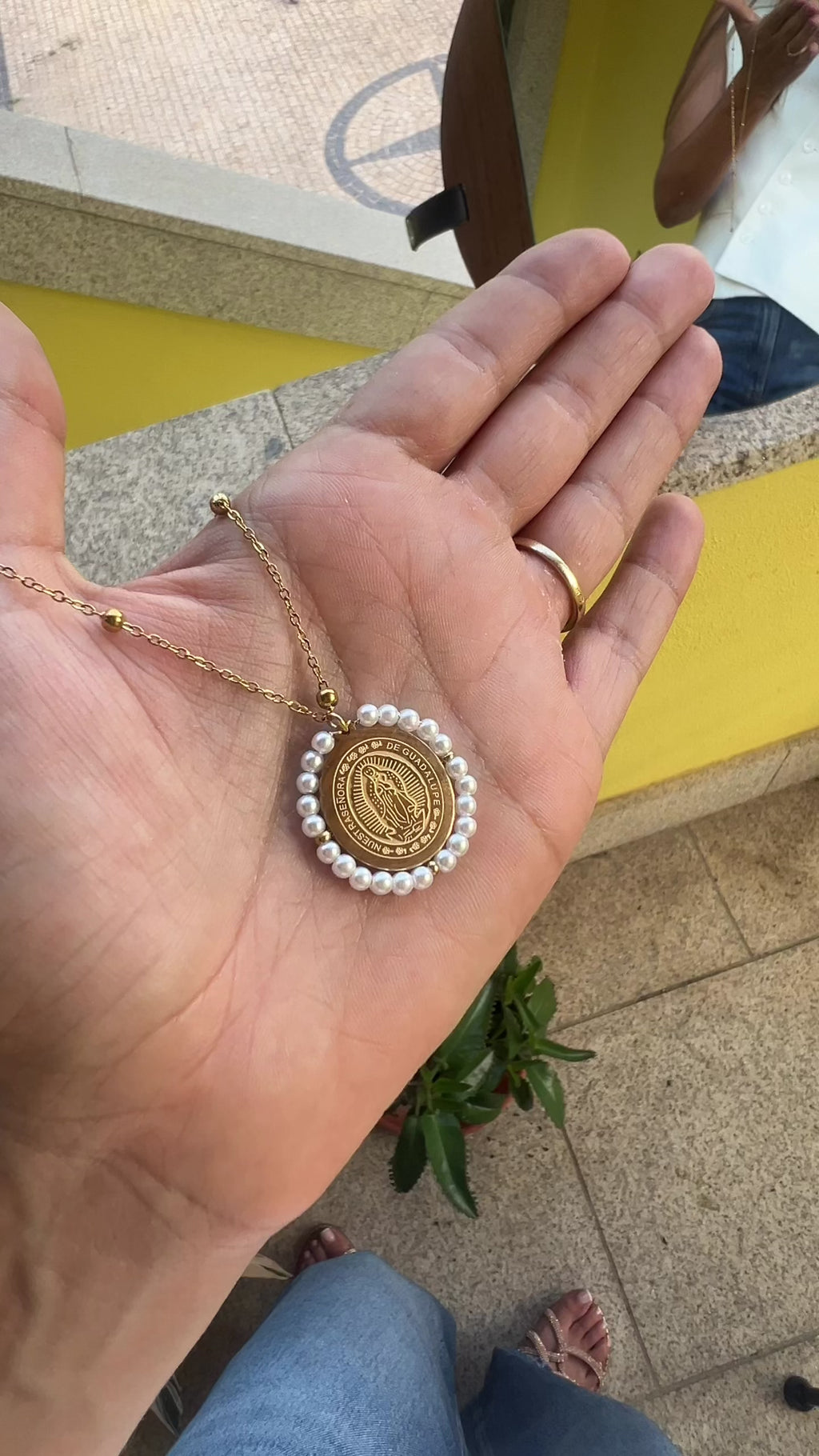 GUADALUPE | Colar com Nossa Senhora de Guadalupe em Aço Inox