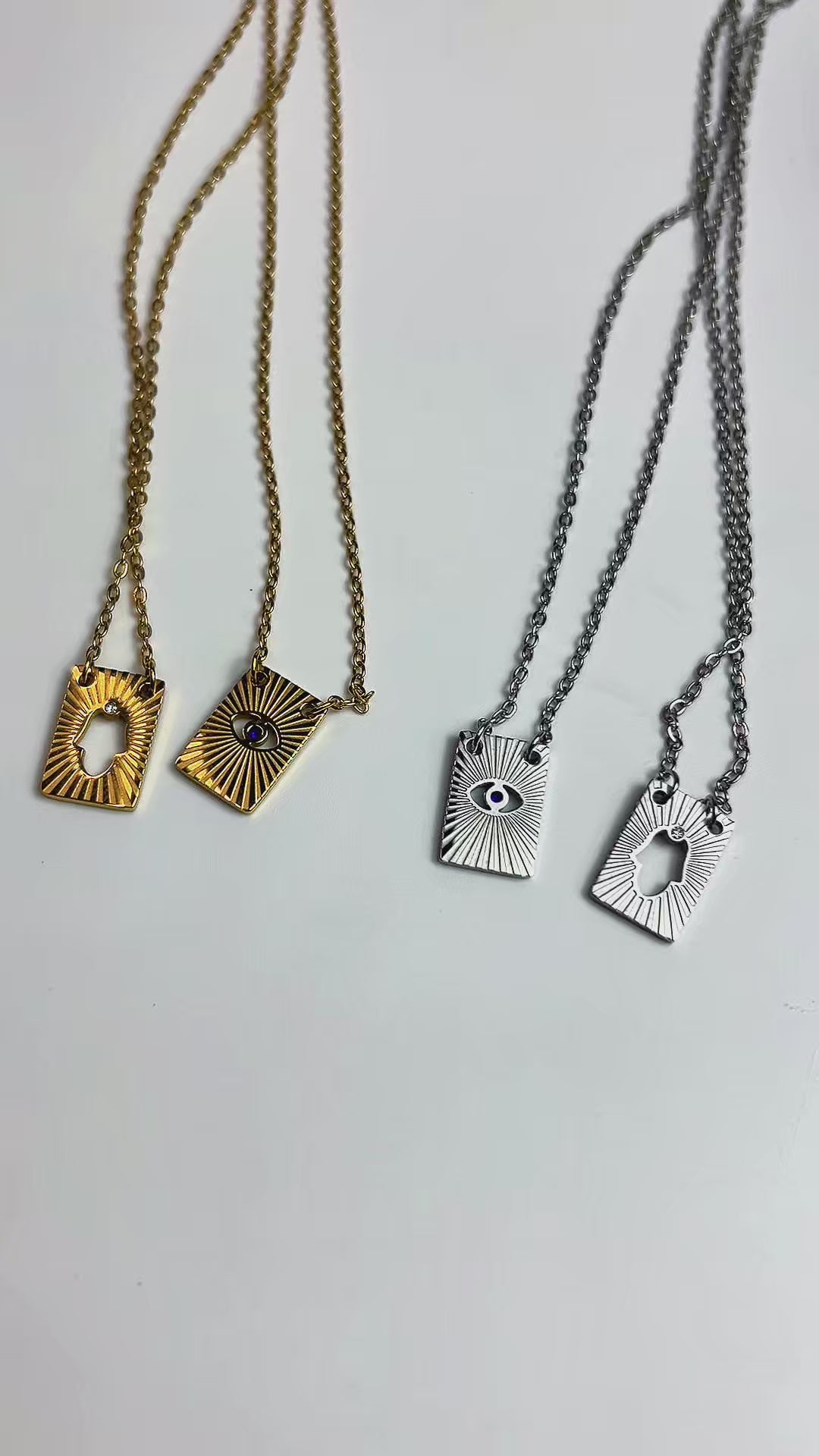 DEBORAH | Escapulário Mão de Fátima e Olho Grego em Aço Inoxidável