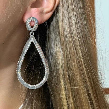 Long earrings with zirconia