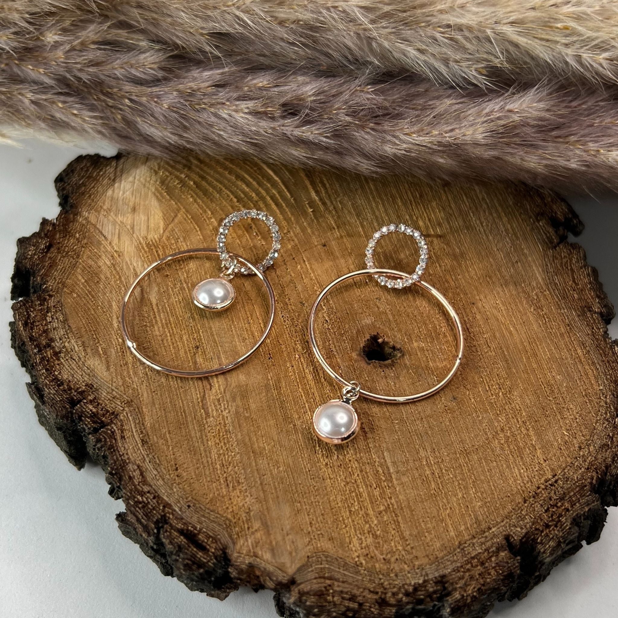 Argola com Zircónias e pérolas