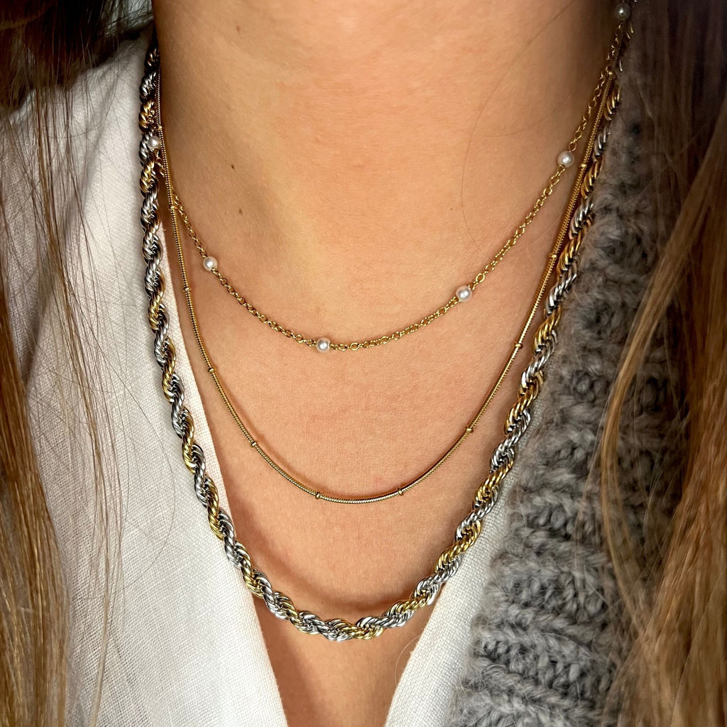 TIE I | Colar básico com nós em Aço Inoxidável